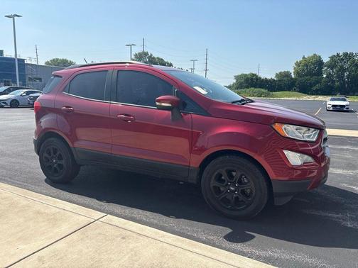 Ruby Red Metallic Tinted Clearcoat 2020 Ford EcoSport SE