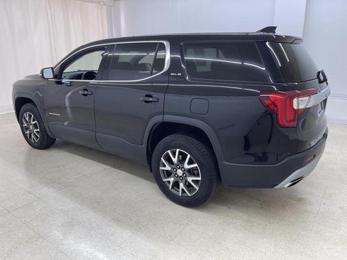 2022 GMC Acadia AWD SLE