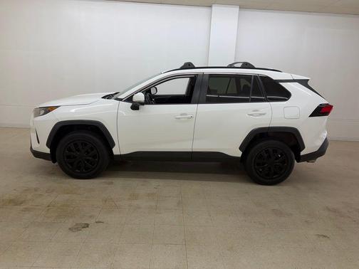Super White 2019 Toyota RAV4 LE