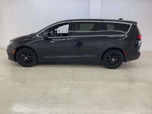 2023 Chrysler Pacifica Touring