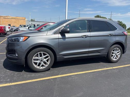 Carbonized Gray Metallic 2024 Ford Edge SEL