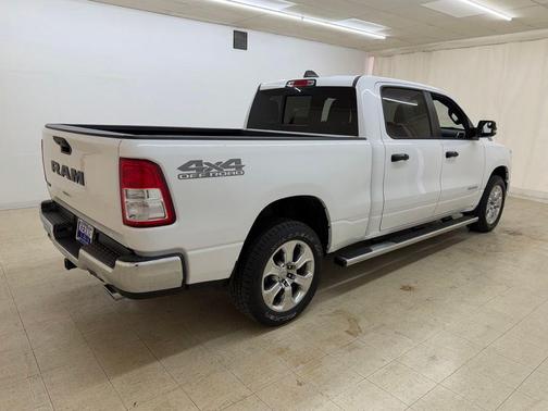 Bright White Clearcoat 2023 RAM 1500 Big Horn/Lone Star