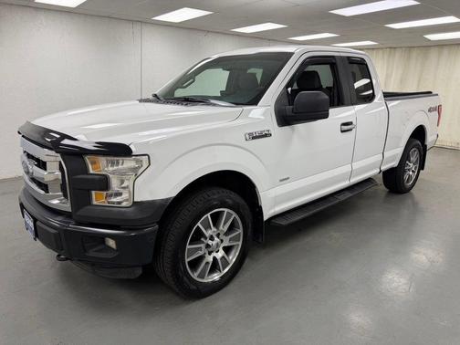 White 2015 Ford F-150 XL