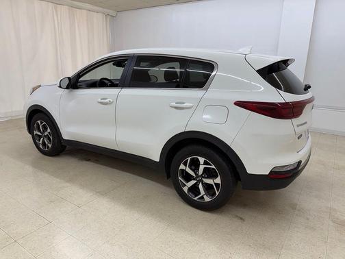 Clear White 2020 Kia Sportage LX