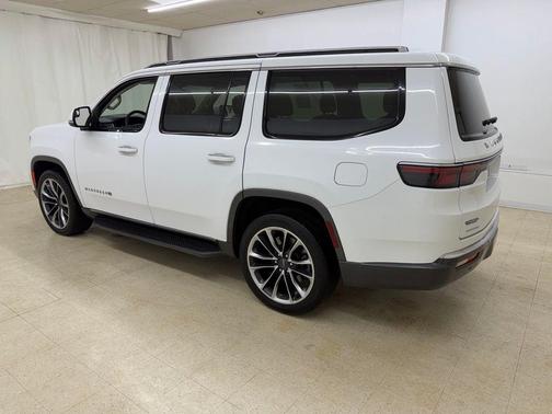 2022 Jeep Wagoneer Series II 4x4