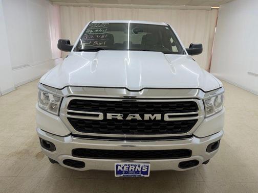 Bright White Clearcoat 2022 RAM 1500 Big Horn/Lone Star