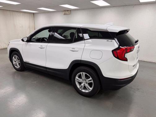Summit White 2020 GMC Terrain SLE