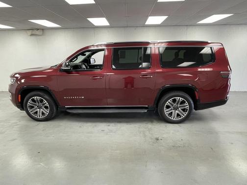 2023 Jeep Wagoneer L Series II 4x4