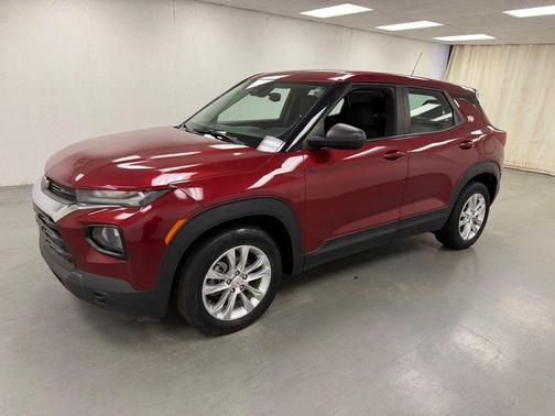 Crimson Metallic 2022 Chevrolet Trailblazer LS