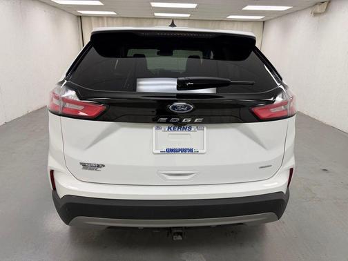 Oxford White 2024 Ford Edge SEL