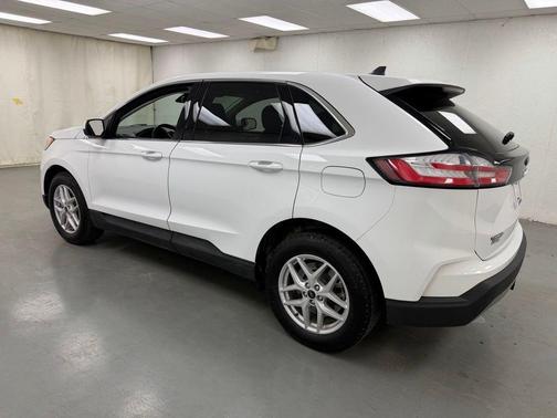 Oxford White 2024 Ford Edge SEL
