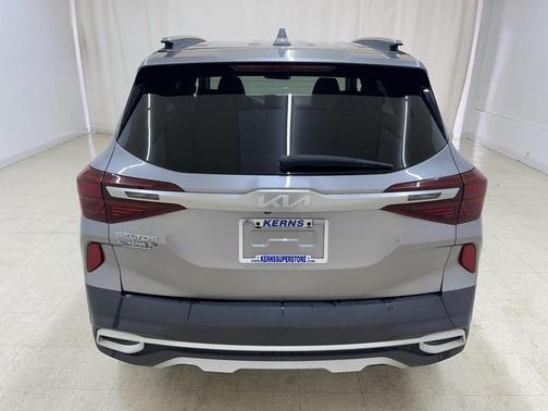 2022 Kia Seltos EX