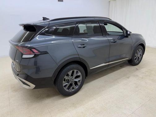 Gravity Gray 2025 Kia Sportage Hybrid SX-Prestige