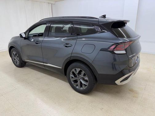 Gravity Gray 2025 Kia Sportage Hybrid SX-Prestige