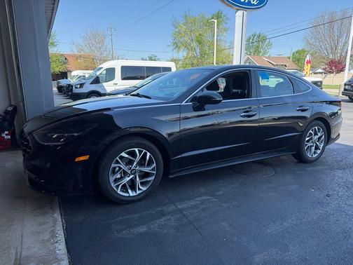 Onyx Black 2023 Hyundai SONATA SEL
