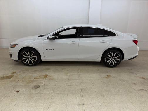 Summit White 2020 Chevrolet Malibu FWD RS