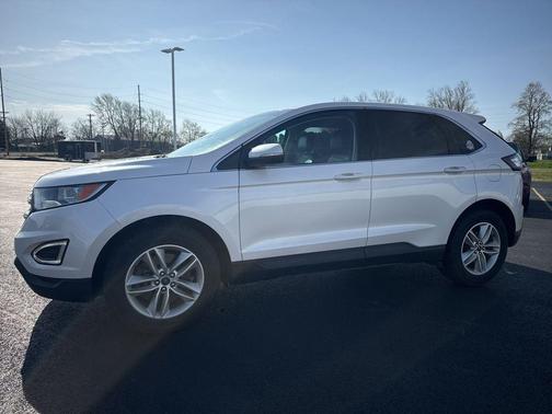 White Platinum Metallic Tri-Coat 2016 Ford Edge SEL