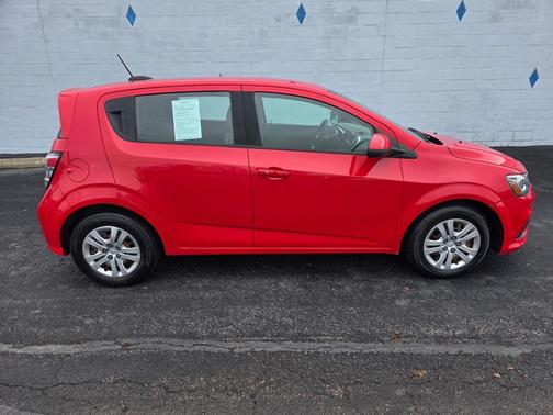 2020 Chevrolet Sonic FWD Hatchback 1FL 5-Door