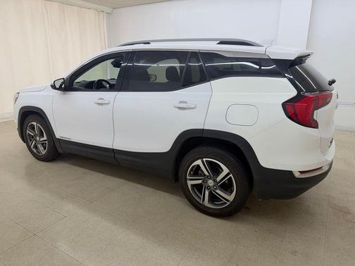 Summit White 2021 GMC Terrain SLT