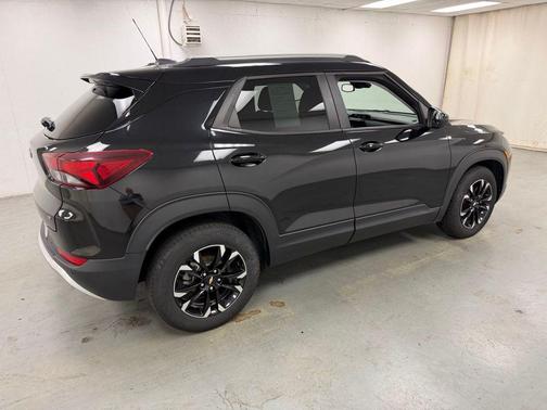 Mosaic Black Metallic 2021 Chevrolet Trailblazer LT