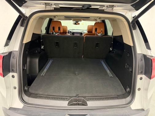 Quicksilver Metallic 2017 GMC Acadia SLT-1