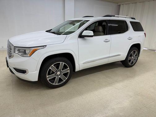 Summit White 2019 GMC Acadia Denali