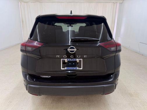 Super Black 2024 Nissan Rogue S