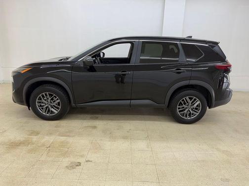 Super Black 2024 Nissan Rogue S