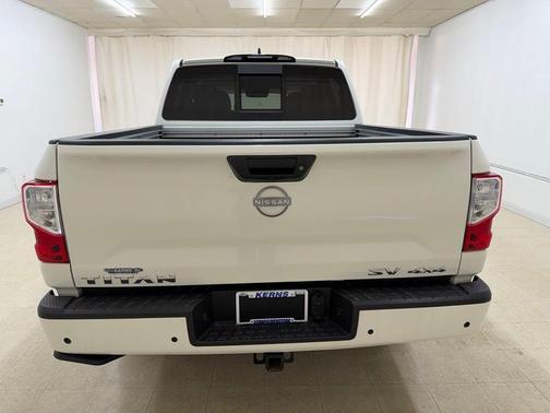 Glacier White 2024 Nissan Titan SV