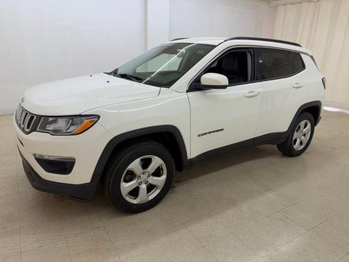 White Clearcoat 2018 Jeep Compass Latitude