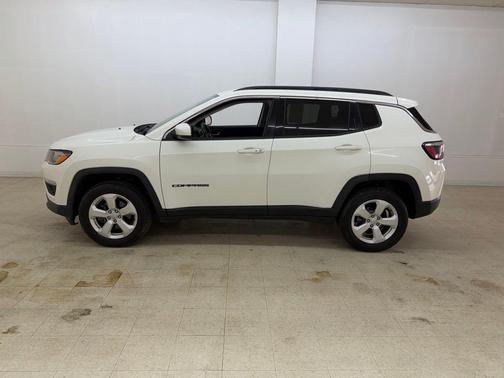 White Clearcoat 2018 Jeep Compass Latitude