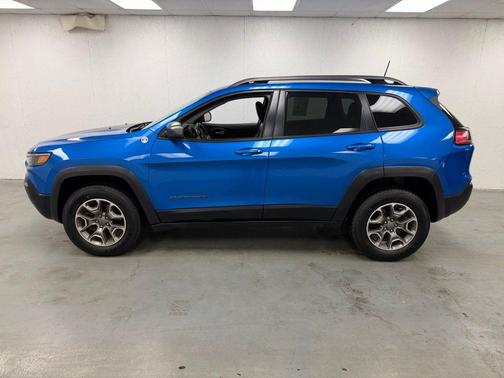 Hydro Blue Pearlcoat 2020 Jeep Cherokee Trailhawk Elite
