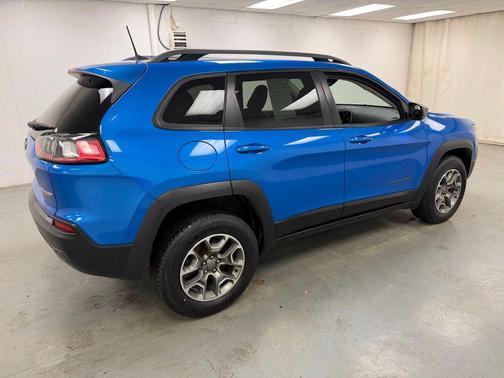 Hydro Blue Pearlcoat 2020 Jeep Cherokee Trailhawk Elite