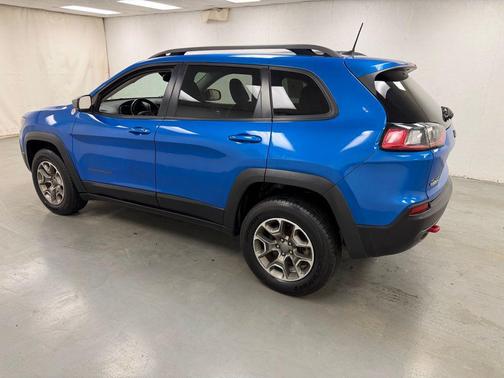Hydro Blue Pearlcoat 2020 Jeep Cherokee Trailhawk Elite