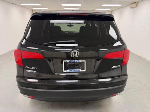 Black Forest Pearl 2016 Honda Pilot EX-L