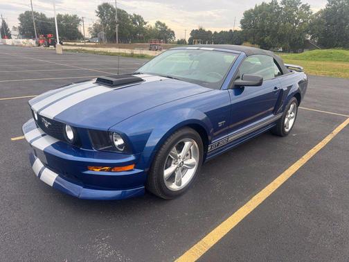 Blue 2007 Ford Mustang GT Premium