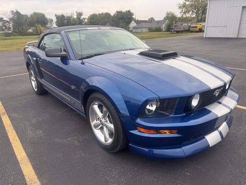 Blue 2007 Ford Mustang GT Premium