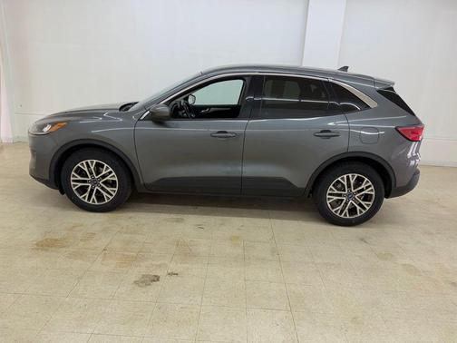 Carbonized Gray Metallic 2022 Ford Escape SEL