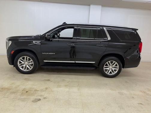Onyx Black 2022 GMC Yukon SLT