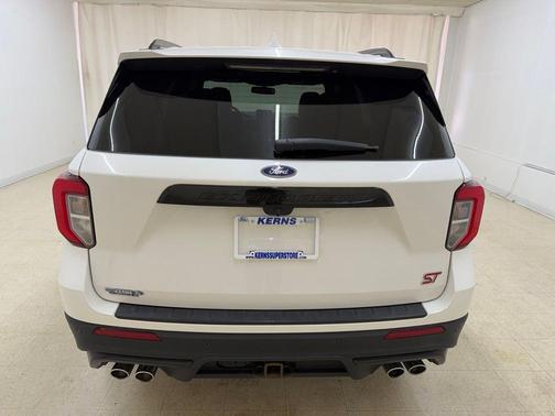 Star White Metallic Tri-Coat 2020 Ford Explorer ST