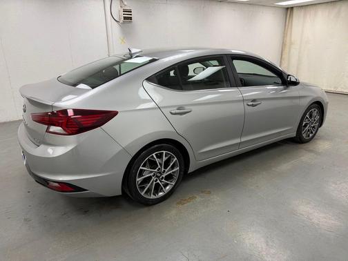 Stellar Silver 2020 Hyundai ELANTRA Limited
