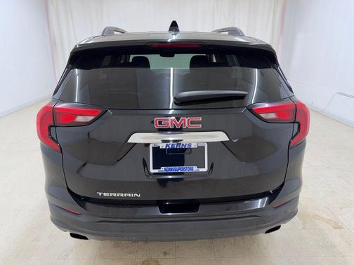 Ebony Twilight Metallic 2018 GMC Terrain SLE