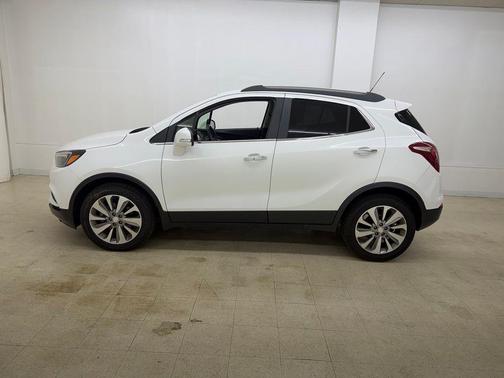 Summit White 2019 Buick Encore Preferred