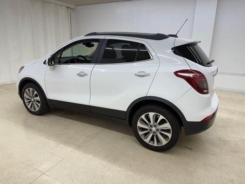 Summit White 2019 Buick Encore Preferred