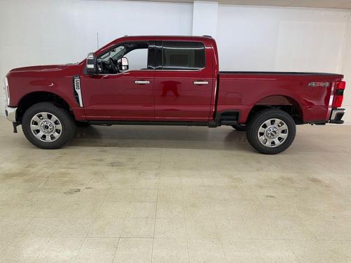 Ruby Red Metallic Tinted Clearcoat 2027 Ford F-250
