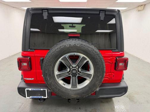 Firecracker Red Clearcoat 2019 Jeep Wrangler Unlimited Sahara