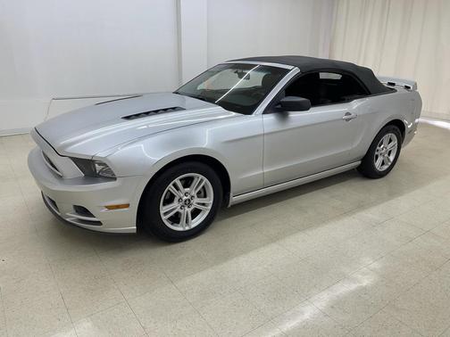 2014 Ford Mustang V6