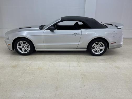 2014 Ford Mustang V6