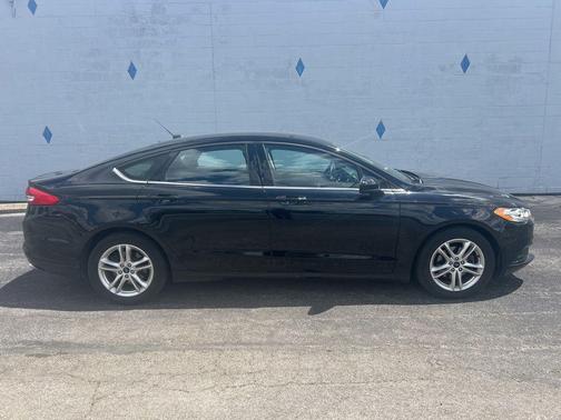 Shadow Black 2018 Ford Fusion SE