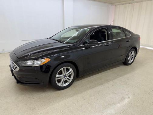 Shadow Black 2018 Ford Fusion SE